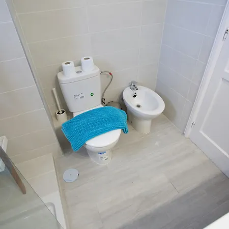 Sara En El Complejo Teguisol