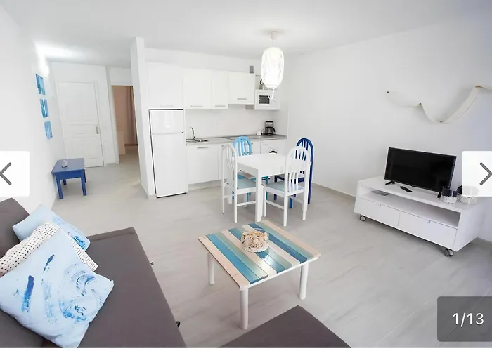 Sara En El Complejo Teguisol *