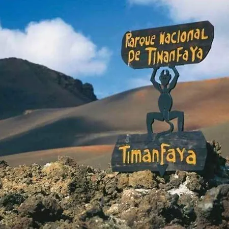 Sara En El Complejo Teguisol Appartement *