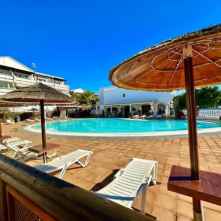 Sara En El Complejo Teguisol Appartement Costa Teguise